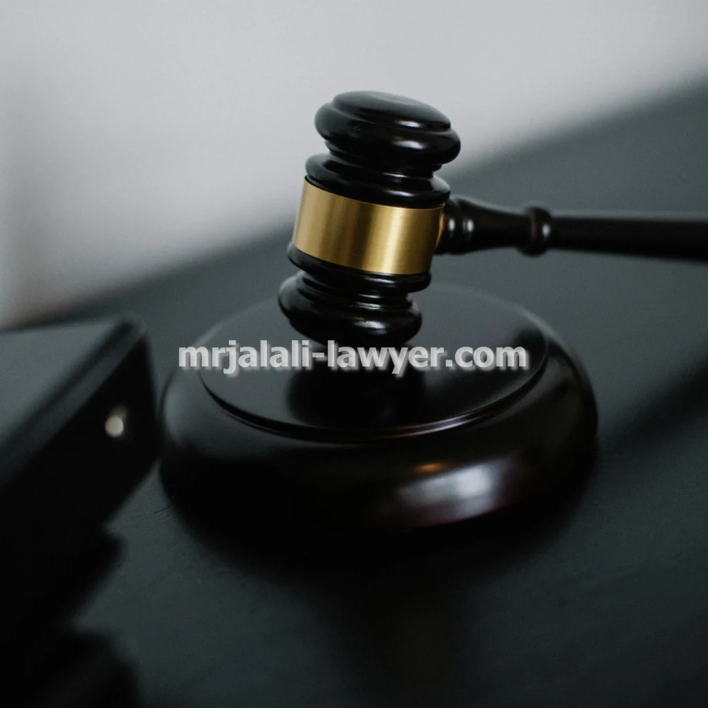 بررسی مهم ترین چالش های حقوقی در پرونده های کلاهبرداری بانکی و راهکارهای دفاعی